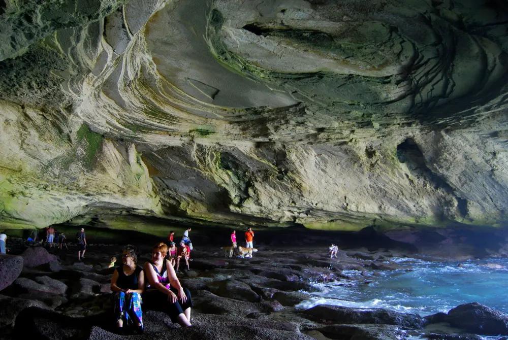 Waenhuiskrans Cave